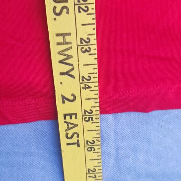 Ferrari World Abu Dhabi T-shirt women's size XL / US L red with gold rhinestones - Picture 10 of 10